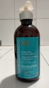 Kem Tạo Kiểu Dưỡng ẩm gỡ rối tóc Moroccanoil Hydration Cream 300ml