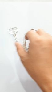 Bahan Kunci Mobil Daihatsu Xenia Plat