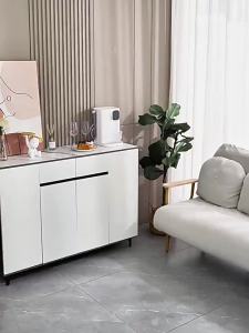MOLORE | Luxury Simple Storage Cabinet