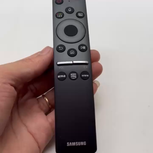 Remote điều khiển tivi SS Mã 29 giọng nói hàng indonesia điều khiển TV SS internet - Tặng kèm pin - Điện Tử Phương Uyên