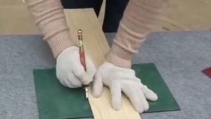 PISAU CUTTER POTONG KERAMIK UBIN KACA BESI GAGANG OIL GLASS