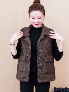 Womens Short Particle Fleece Vest Spring Autumn Light Lamb Fur Vest Skin Integrated Thin Polyester Fiber Single Button