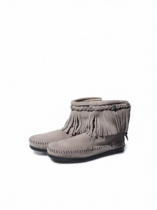 Minnetonka | Tassel British Style Flat Ankle Boots
