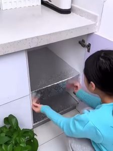 10M Kitchen Oil-Proof Wallpaper Heat Resistant Wallpaper Stove Cabinet Self DIY Aluminum Foil Waterproof Sticker