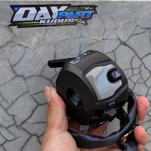 TOMBOL LAMPU MOTOR KIRI SUZUKI GSX UNIVERSAL CB GL MP HOLDER KIRI SUZUKI GSX UNIVERSAL PNP CB GL MP TIGER JAPSTYLE TOMBOL LAMPU MOTOR SUZUKI GSX SAKLAR LAMPU SUZUKI GSX IMPORT DUS COKLAT HOLDER KIRI GSX TOMBOL SWITCH KIRI GSX TOMBOL HAZARD HAZAR MOTOR