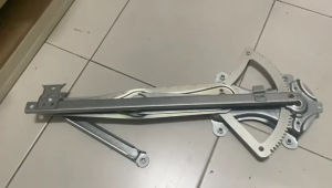 TOYOTA HIACE KDH200 2005 POWER WINDOW MOTOR REGULATOR GEAR TINGKAP CERMIN NAIK TURUN BRAKET PINTU GEAR DOOR GEAR MOTOR