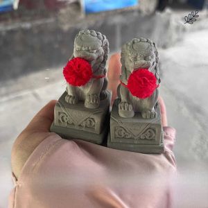 Lucky Lion Figurine Resin Cement Stone Home Decor Creative Chinese Style Desktop Decoration Wealth Preservation Good Luck Attraction