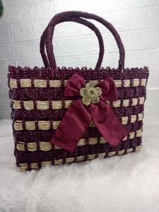 Tas Rara Lilit Mama Mia Tas Etnik Warna Ungu dan Krem dengan Pita dan Bunga Hiasan