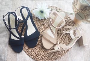 ( พร้อมส่ง) มีเก็บเงินปลายทาง รองเท้าส้นสูง สไตล์เกาหลี ใส่สวยดูดีค่ะ