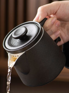 กาน้ําชาเซรามิคขนาดใหญ่สําหรับใช้ในบ้านและสํานักงาน Silent Courtyard ยี่ห้อสไตล์จีนอิสระ Real Shot Design Frosted ชาบนโต๊ะอาหาร