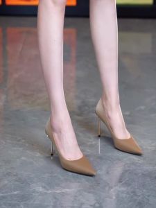 French Pointed Toe High Heels Womens Spring 2025 New Elegant Black Commute Work Versatile Thin Heel Single Shoes Fashionable