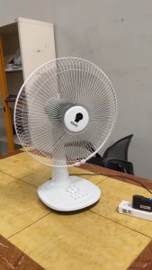 พัดลมคีบแบตเตอรี่ DC 12V พัดลมโซล่าเซลล์ พัดลม 16นิ้ว 12 โวลท์ 15วัตต์ Fan 12V 15W ใบพัด 16" พัดลม DC