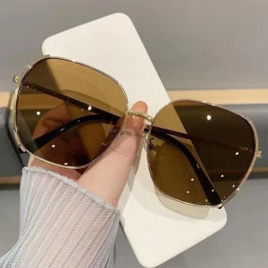 Women Oversized Polarized Sunglasses Fashion Gradient Shade Square Sunglasses UV400 Outdoor Sports Sunglasses Men Glasses