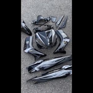 COVERSET BODYSET LC 135 V1 HITAM BATIK EXTREME SPIRIT ORI 100% HONG LEONG YAMAHA HLY STRIPE SIAP TAMPAL (FREE EMBLEM)