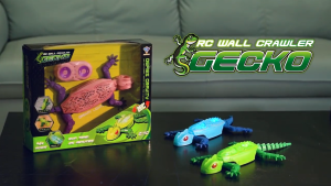 LED Remote Control Wall Climbing Gecko Simulation Lizard RC Toy for Kids with Glowing Eyes