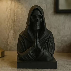 A dark aesthetic black death skull decoration-Gothic art decoration is suitable for study/Halloween/secret room decoration.