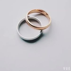 Nhẫn Thép Không Gỉ Cổ Điển Dành Cho Cặp Đôi Thiết Kế Đơn Giản Trơn Nhẵn Trang Sức Cưới Hỏi Vòng Tròn 4mm Dành Cho Nam Và Nữ