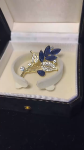 M&P Store - Ghim cài áo bông hoa xanh - Sang trọng thanh lịch