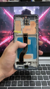 Màn hình Thay Thế SAMSUNG S20+ (Plus) QX KHUNG (Tặng kèm keo dán và bộ sửa)
