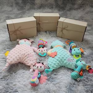 Smart Kiddy Shop Baby Gift Set 3 ชิ้น ชุดของขวัญเด็กแรกเกิด ของเล่นเสริมพัฒนาการ ตุ๊กตา โมบาย ของเล่นหัดจับ กวาง / ช้าง