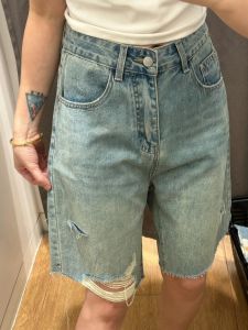 High Waist Straight Leg Five Inch Jeans Womens Loose Fit Tear Design Summer Trendy Shorts High Waist Denim Pants Cool Feeling