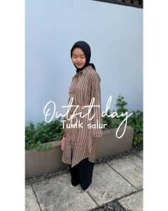 Ilona - Shia Tunik Salur Shirt Import Wanita Terbaru Matt Monalisa Garis-Garis Kemeja Tunik Kekinian