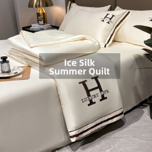 Breathable Lightweight Quilt 1 Person