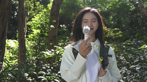 MeeGoo Xiaomi Youpin High Speed Cooling Fan Refrigeration Handheld Fan Rechargeable 3000mAh 100 Level Adjustable Turbo Fan with LCD Display