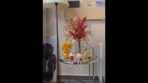 2024龙年 插花新年花艺发财果红果金钱叶银杏叶假花仿真花春节装饰新春客厅摆设灯笼花瓶 Artificial Flowers Decorative Flowers CNY Chinese New Year Spring Festival