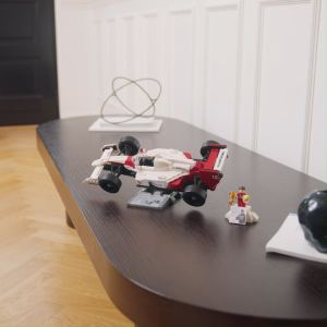 LEGO® Icons McLaren MP4/4 & Ayrton Senna Set 10330