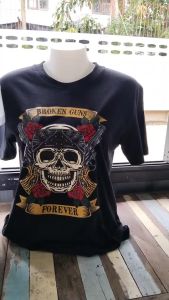 เสื้อยืดคอกลม  ลายสกรีน เสื้อยืดผ้า Cotton 100% (สีดำ) สกรีนสีพลาสติซอล (7 สี 7 บล็อก)