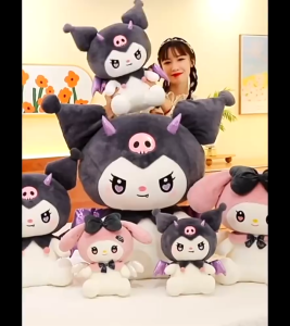gấᴜ Bông Kuromi ác quỷ Melody có cánh Kuromi tóc đen đeo cánh quà tặng cho bé người yêu