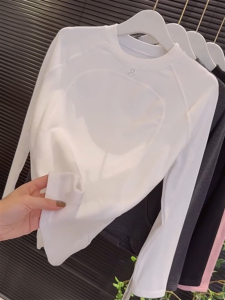 Slim Fit Long Sleeve T-Shirt Womens Base Shirt Letter Pattern Comfortable Korean Style Inner Wear Top for Autumn 2025