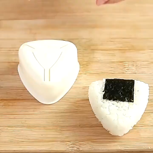 Cetakan Onigiri Sushi Segitiga 2 Pcs Set Rice Ball Triangle Cetakan Nasi Sushi Mold Bento