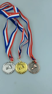 3pcs Medali Badminton Bahan Logam Emas Perak Perunggu