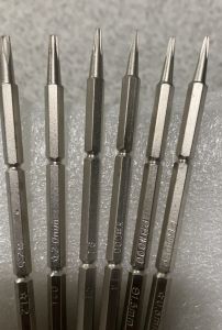 Bộ vít SW-1020 ( 6 in 1 ) đa năng dùng được 12 đầu vít..mở được cho nhiều loại máy khác nhau