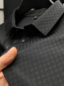 High-End Mens Ice Silk Plaid Short Sleeve Polo Shirt Seamless Quick Dry Lightweight Luxury Business Summer New Arrival