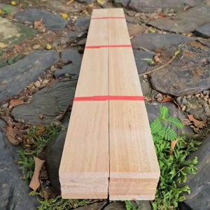 ไม้ยางพาราแผ่น ไม้ระแนง ซี่ระแนง เนื้อไม้เต็ม ไสเรียบ ขนาด กว้าง7ซม. ยาว100ซม. หนา1.2ซม. รีดไส4ด้าน มัดละ10แผ่น สำหรับงานDIY ขัดให้เรียบร้อย