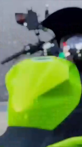100x Super reflective car fluorescent green spray paint 100% waterproof High temperature resistance does not fall off