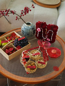 Handcrafted Bamboo Dry Fruit Basket Couples Vintage Wedding Decoration Cake Display Portable Baskets Bedroom Decor