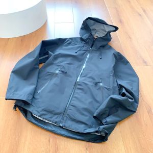 ARC New Storm Jacket Lovers Outdoor Sports Camping Mountain Skiing Trend Fashion British Wind Leisure Waterproof Storm Jacket