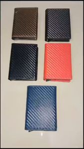 DOMPET KARTU KEKINIAN DENGAN MAGNET BAELLERRY K9142