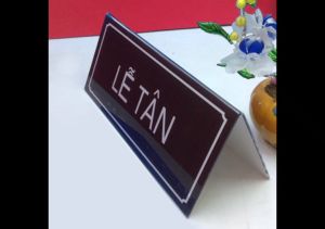 Bảng mica chữ A hiển thị 2 mặt/ Kệ chữ A nhiều kích thước