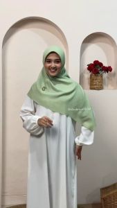 KERUDUNG HIJAB SEGI EMPAT VOAL SUPER PREMIUM TEBAL LASERCUT VIRAL TERLARIS GRADE A POLOS ELZAHRA