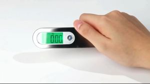 「 ⭐HomeMadeEasy 」50kg Steel Luggage Scale Electronic Digital Scale Portable Handheld High Quality and Durability Travel Suitcase Bag Hanging Scale