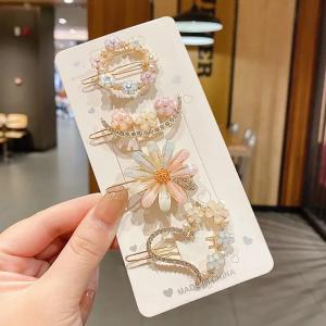 Fresh Floral Hair Clip Korean Style Fashionable Hair Accessories by Huang Xunxuan Ideal for Storing and Organizing Clothes