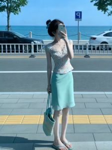 Elegant Ageless Matching V-Neck Floral Top and Bodycon Skirt Set