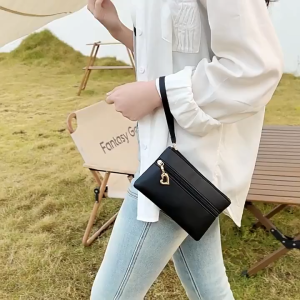 Harriet Stylish Leather Wrist Bags