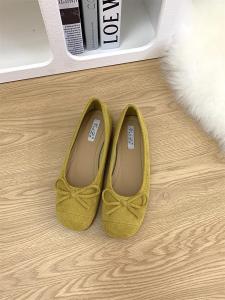 Korean Style Womens Slip-On Knot Shoes Red Velvet Surface Spring Autumn New Style Gentle Match Skirts Commuter Grandma Shoes