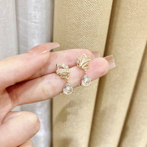 Cats Eye Stone Butterfly Heart Shaped Waterdrop Zirconia Womens Earrings Trendy Design High-End Feeling Ear Jewelry